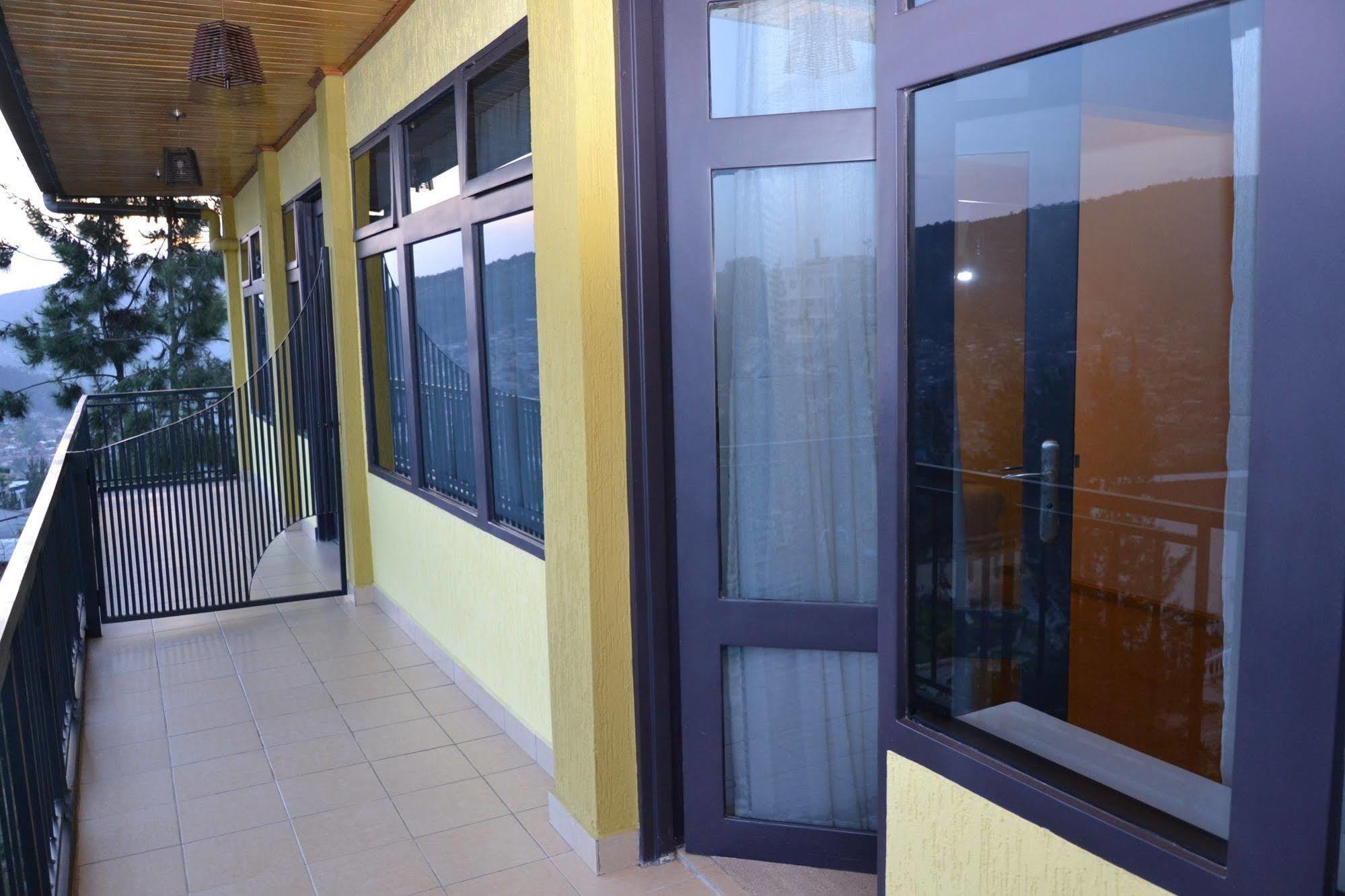 Gloria Hotel Kigali Ngoại thất bức ảnh