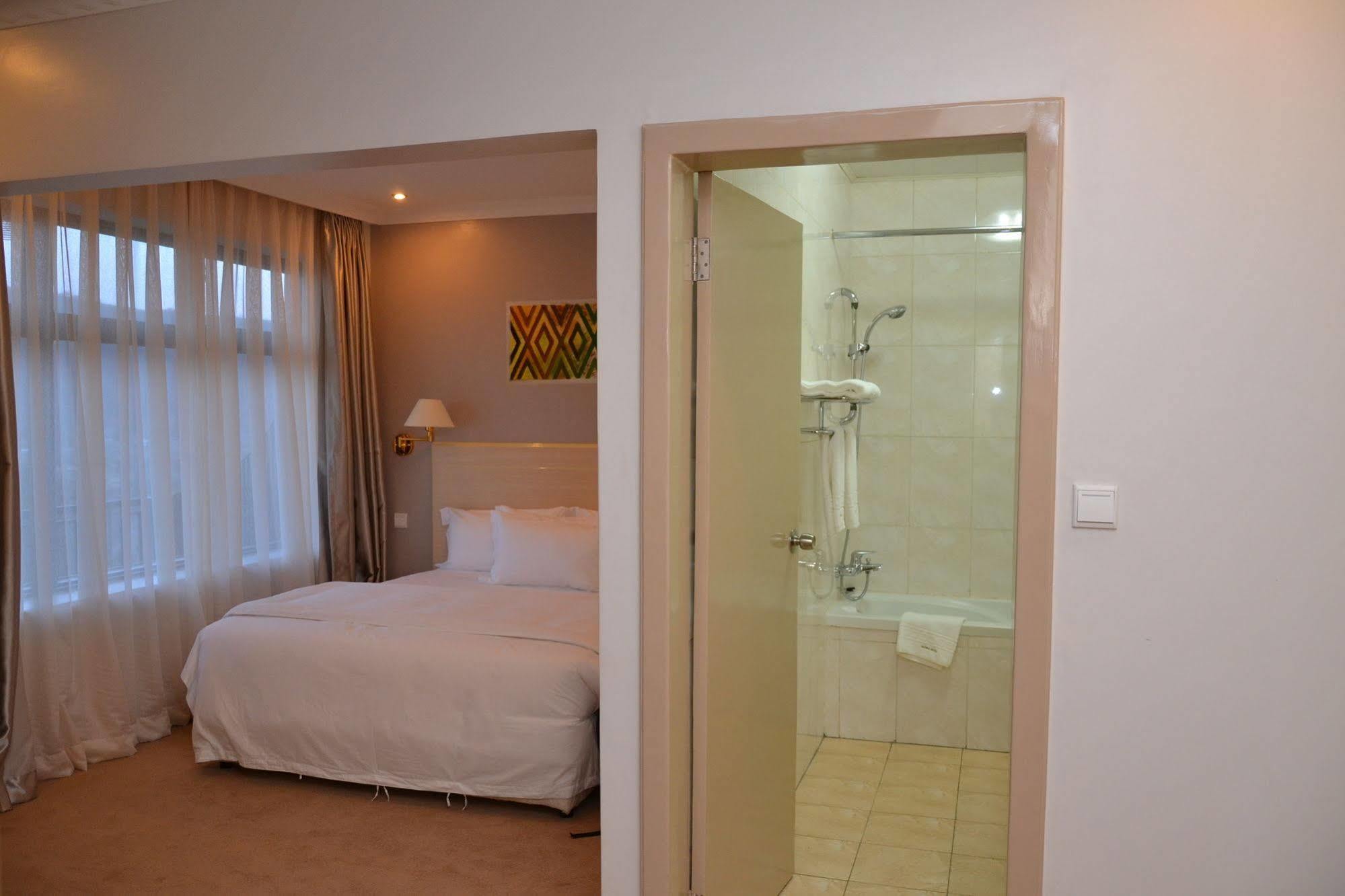Gloria Hotel Kigali Ngoại thất bức ảnh